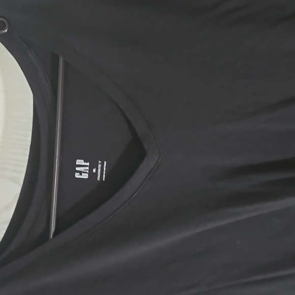 (3) Gap XL favorite tee tops - Picture 5 of 6